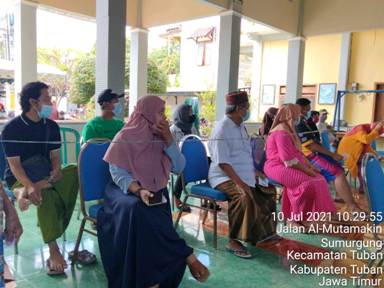 Pemerintah Desa Sumurgung Fasilitasi 250 Warga Menerima Vaksinasi Tahap 1